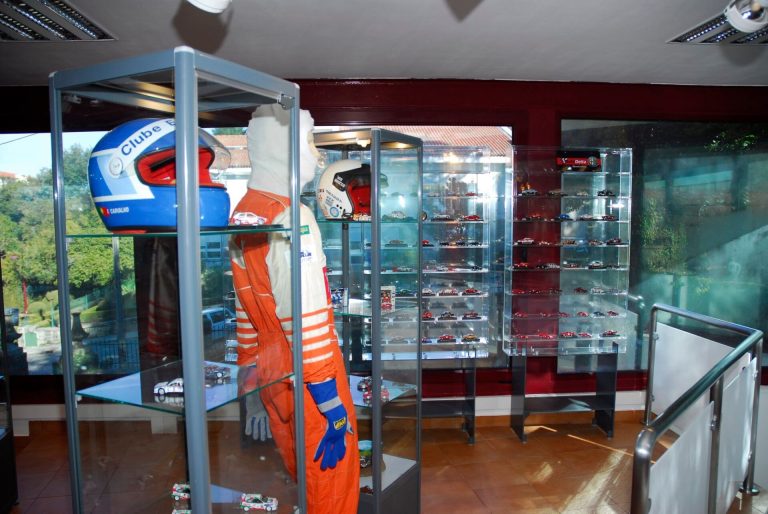 Museu da Miniatura Automóvel celebra aniversário com convidados muito especiais