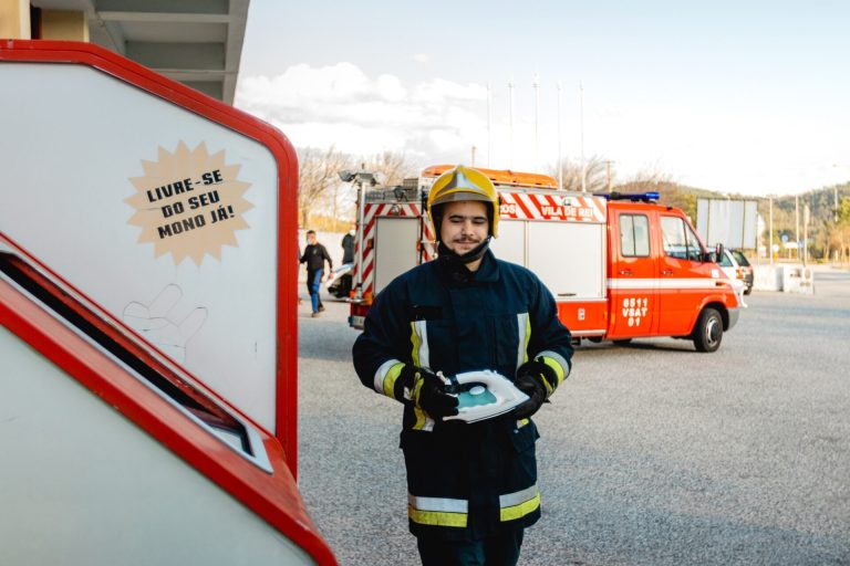 Dez associações de bombeiros do distrito da Guarda recebem equipamentos elétricos para reciclagem. Associação Humanitária dos Bombeiros de São Romão adere a esta iniciativa