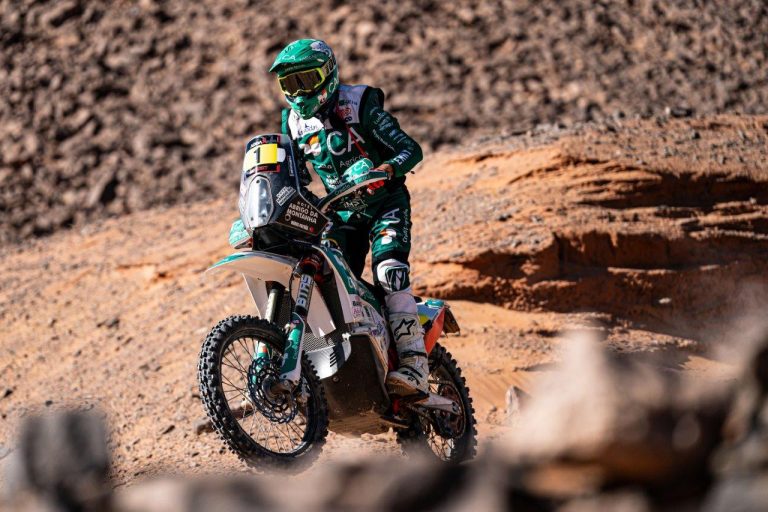 Mário Patrão em Marrocos sobe ao pódio do Addax Rally. Piloto vence duas etapas e subiu ao pódio em outras três