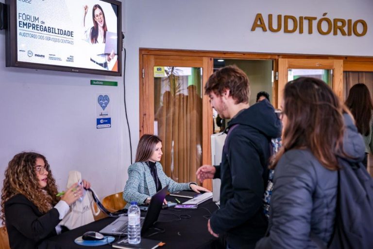 Fórum de Empregabilidade do IPG aproxima os estudantes das empresas
