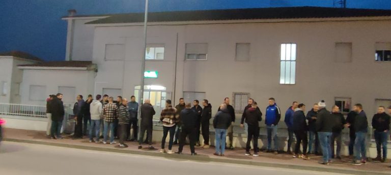 Forças de segurança manifestaram-se em Oliveira do Hospital. A próxima vigília vai decorrer, novamente, em Seia, a 14 de fevereiro. Forças de segurança manifestaram-se em Oliveira do Hospital.