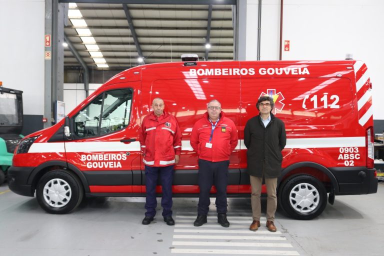 AHBV de Gouveia têm nova Ambulância de Socorro.