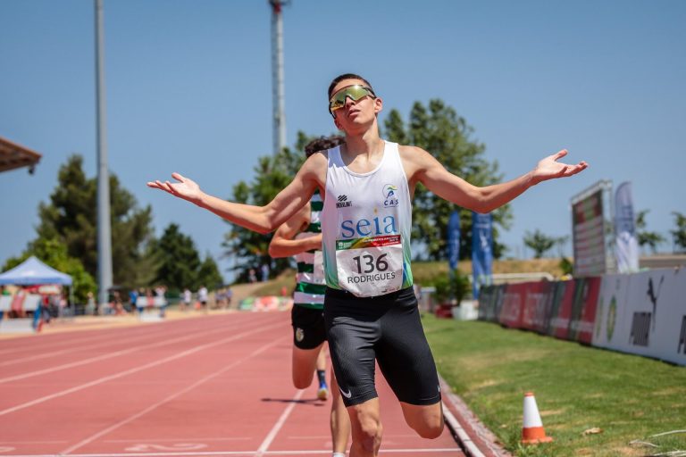Samuel Rodrigues, do CAS, estabelece novo Recorde Nacional Sub-16