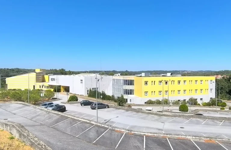 ESTH com três colocações na segunda fase do Concurso Nacional de Acesso ao Ensino Superior. JSM ouviu o presidente do IPG, Joaquim Brigas, e o presidente da Câmara Municipal de Seia, Luciano Ribeiro