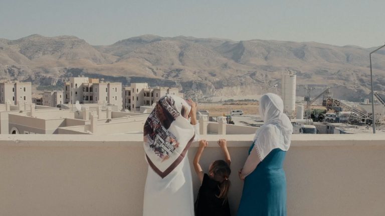 Filme polaco The Town That Drove Away Grande Vencedor CineEco 2025