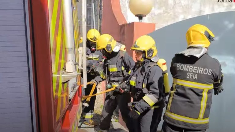 Simulacro de incêndio na Fundação Aurora Borges pelos Bombeiros Voluntários de Seia