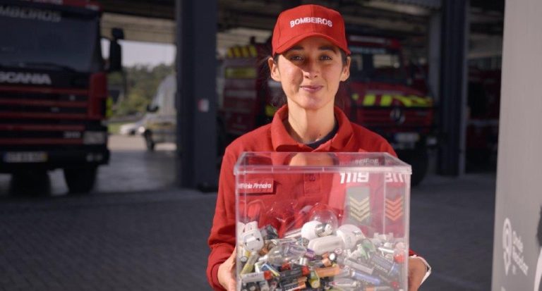 Quartel Electrão: 12 associações de bombeiros do distrito da Guarda participam na campanha de reciclagem que decorre até final do ano