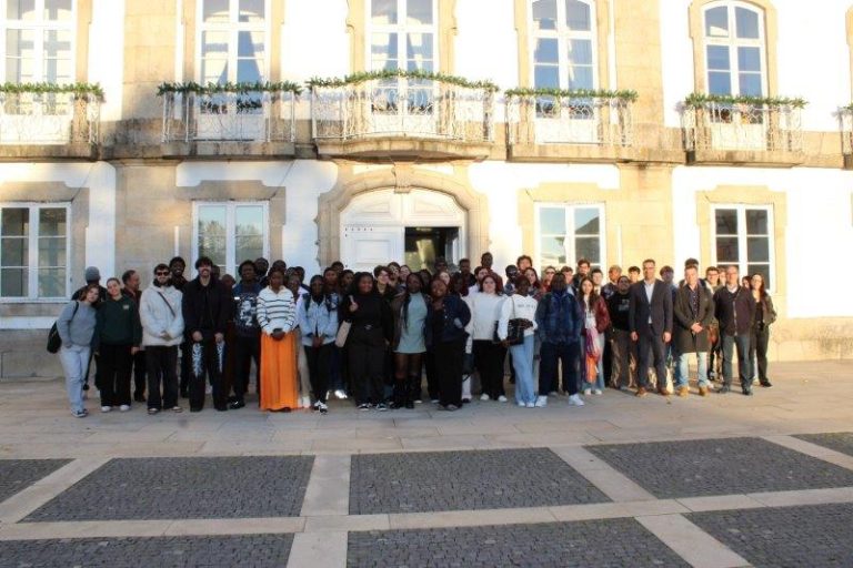 Município de Seia reforça ligação com ESTH. Apoio a alunos e abertura do novo Curso de Enogastronomia em destaque na cerimónia de receção aos novos alunos