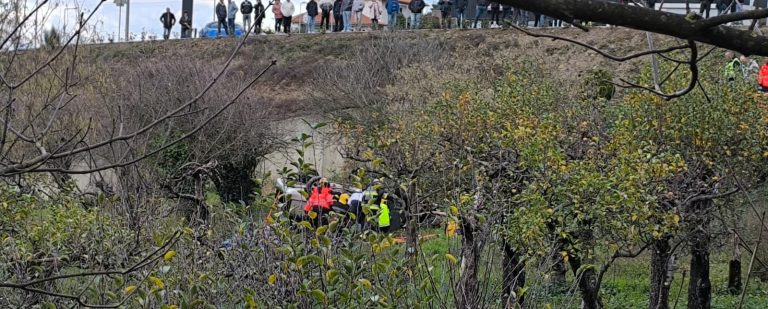 Acidente junto à Central de Camionagem de Seia provoca um ferido grave