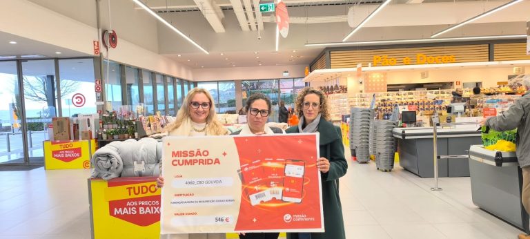 Loja Continente Bom dia de Gouveia angariou 546 euros para a Fundação Aurora Borges no âmbito da Campanha de Natal da Missão Continente