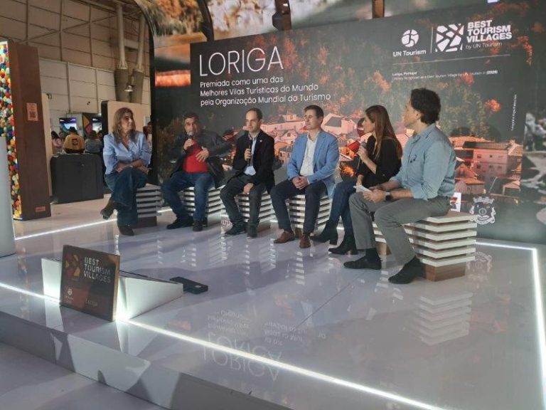 Loriga celebrada na BTL 2026: entrega simbólica do prémio “Best Tourism Village”