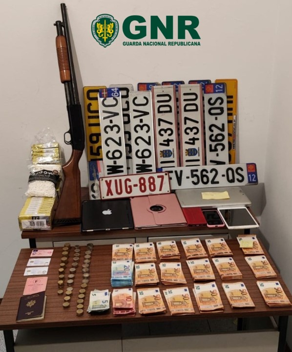 Mêda – Detido por posse ilegal de arma de fogo e suspeita de duplo homicídio
