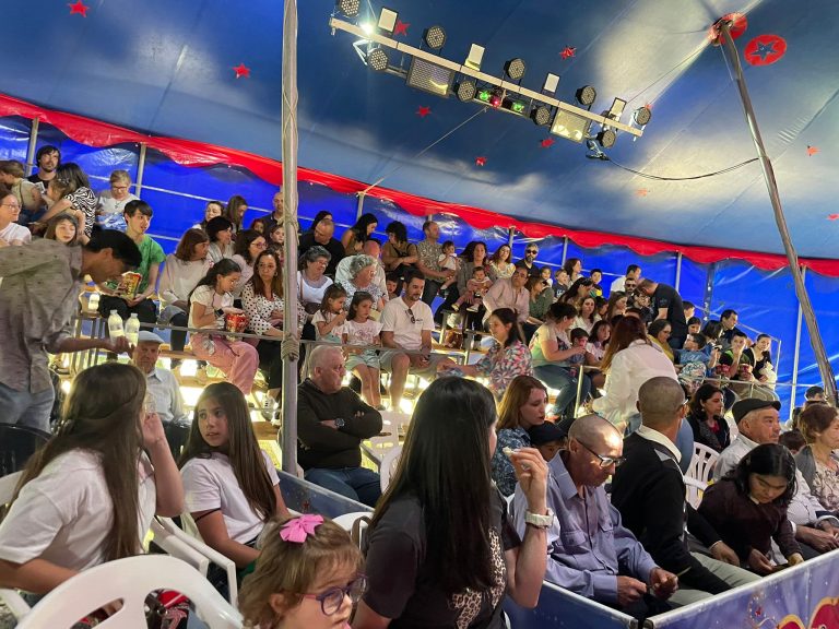 Circo Romero com lotação esgotada nos dois espetáculos realizados em Santa Marinha