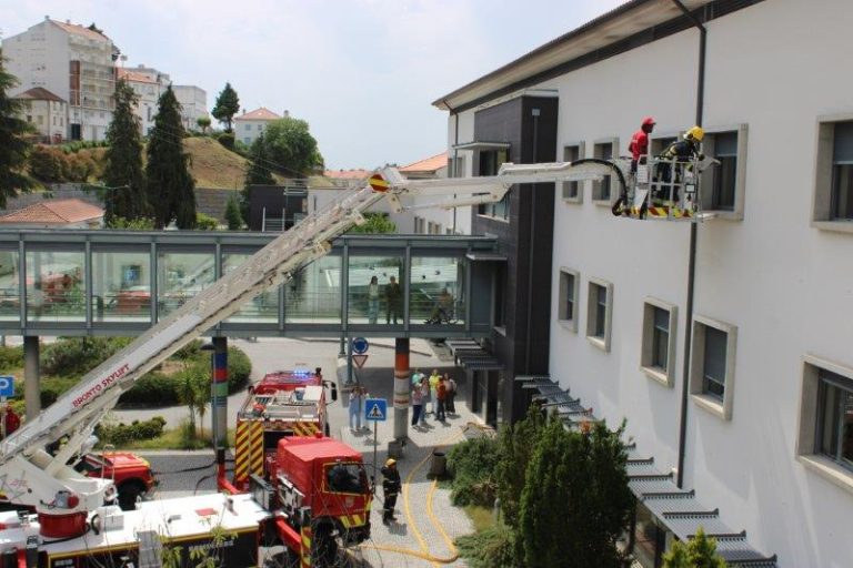 Simulacro no Hospital de Seia testa resposta a incêndio