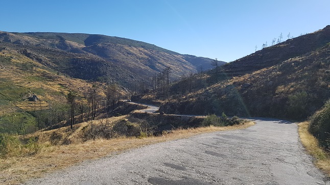 Estrada de Cabaços (Sabugueiro) com financiamento do Plano de Revitalização da Serra da Estrela