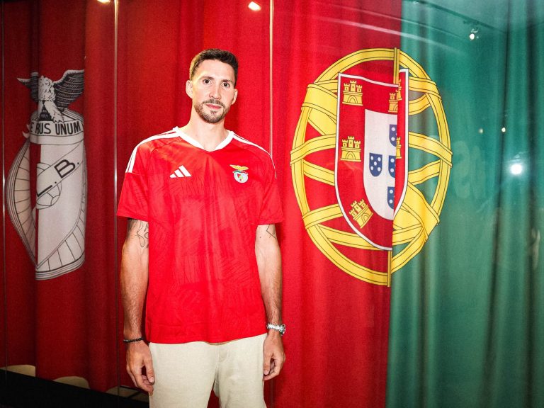 Natural de São Romão (Seia), Alexandre Ferreira reforça Benfica até 2028