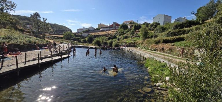 Praia Fluvial do Sabugueiro: o refúgio de paz no coração da Serra da Estrela
