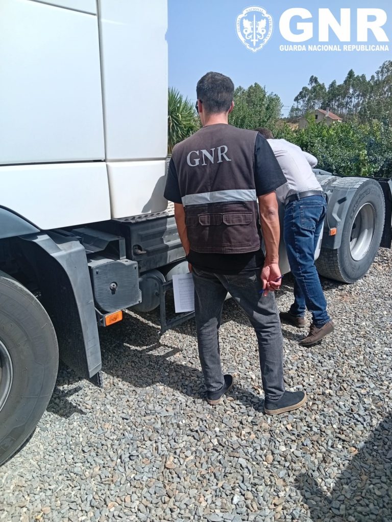 Comando Territorial da Guarda, através do NICAV do Destacamento de Trânsito da Guarda, apreende 16 veículos pesados por adulteração dos sistemas de controlo de emissões