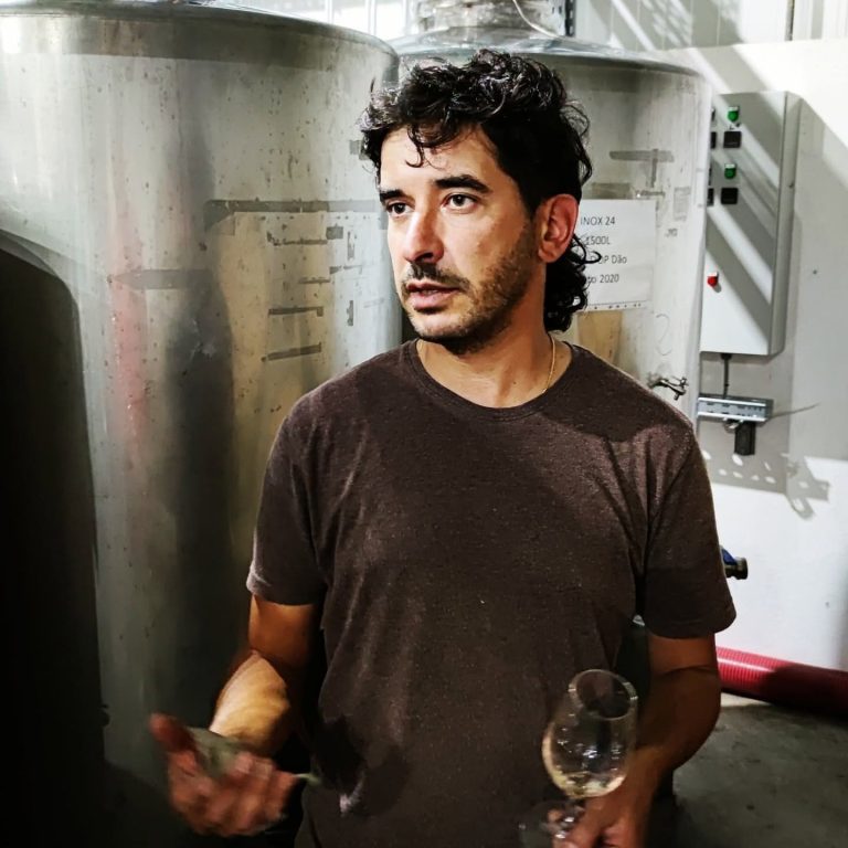 António Madeira coloca o Dão no topo mundial com 100 pontos de James Suckling. Vinho é produzido em Santa Marinha
