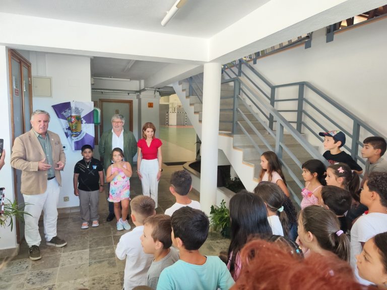 Oliveira do Hospital – Abertura do Ano letivo marcada pela inauguração do pavilhão desportivo da Escola Básica da Ponte das Três Entradas