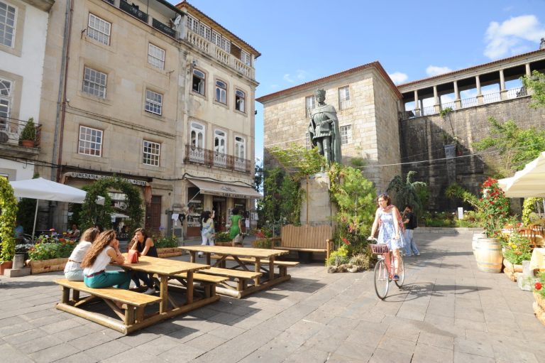 Turismo do Centro de Portugal regressa ao crescimento em agosto com impulso dos mercados nacional e espanhol